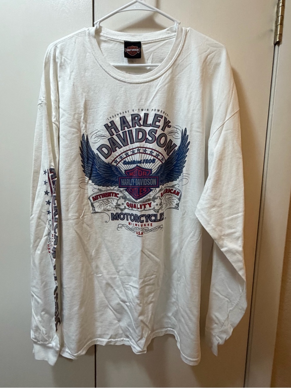 Harley-Davidson White Long Sleeve Shirt with Navy and Red Graphic